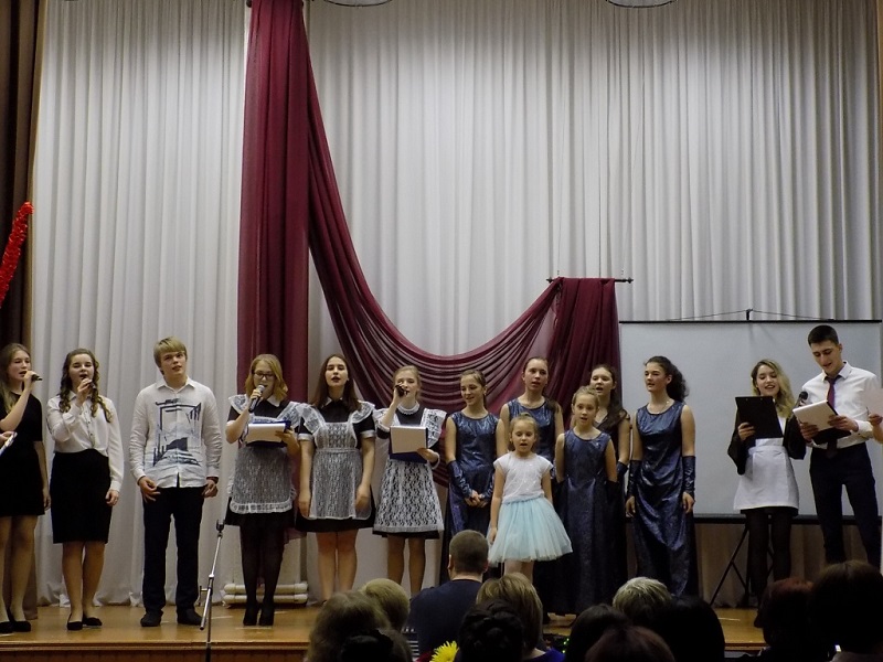 1 февраля 2020 года наш танцевальный ансамбль «Земляночка» учавствовал в торжественной части «Дня школы» Землянской.